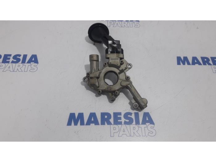 Gebrauchte Ölpumpe Fiat Panda (312) 0.9 TwinAir 65 Preis € 50,00 Margenregelung angeboten von Maresia Parts