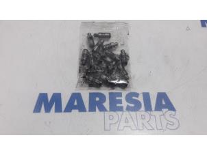 Used Tappet Peugeot Expert (G9) 2.0 HDi 120 Price € 75,00 Margin scheme offered by Maresia Parts