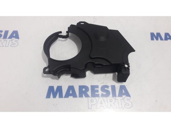 Usagé Couvercle de distribution Peugeot Expert (G9) 2.0 HDi 120 Prix € 20,00 Règlement à la marge proposé par Maresia Parts