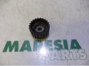 Used Crankshaft sprocket Fiat Stilo (192A/B) 1.2 16V 3-Drs. Price € 25,00 Margin scheme offered by Maresia Parts
