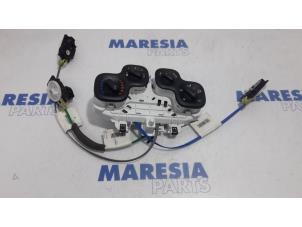 Used Heater control panel Fiat Panda (312) 0.9 TwinAir Turbo 85 Price € 40,00 Margin scheme offered by Maresia Parts