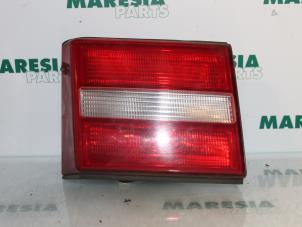 Usados Luz trasera izquierda Lancia Kappa SW 3.0 LS V6 24V Precio € 20,00 Norma de margen ofrecido por Maresia Parts