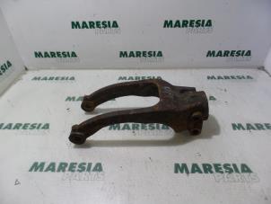 Used Front lower wishbone, left Alfa Romeo 166 2.5 V6 24V Price € 35,00 Margin scheme offered by Maresia Parts
