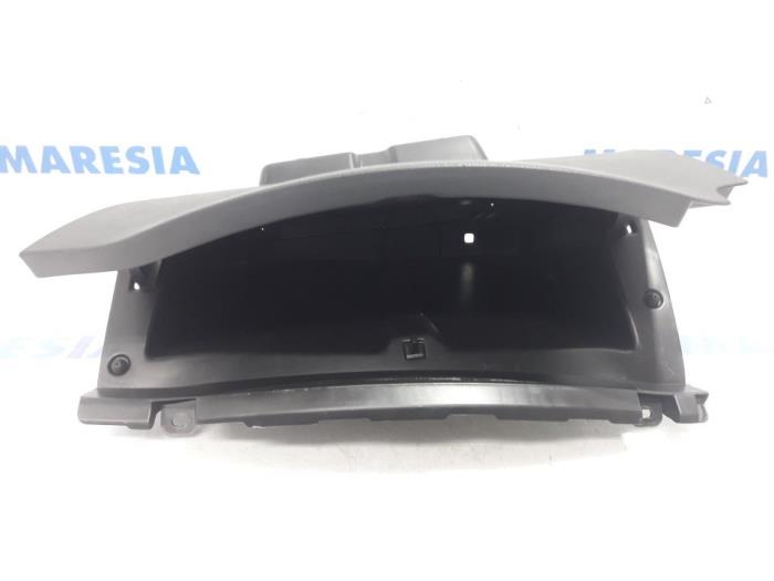 Glovebox from a Citroën Berlingo 1.6 Hdi 90 Phase 2 2014