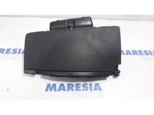 Gebrauchte Handschuhfach Citroen Berlingo 1.6 Hdi 90 Phase 2 Preis € 36,30 Mit Mehrwertsteuer angeboten von Maresia Parts