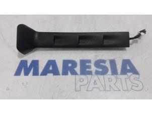 Used Interior lighting, front Citroen DS4 (NX) 1.6 16V VTi 120 Price € 75,00 Margin scheme offered by Maresia Parts