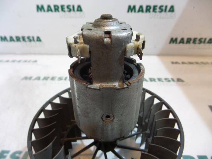 Motor de ventilador de calefactor de un Renault Kangoo (KC) 1.9 dTi 2000