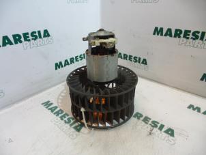 Used Heating and ventilation fan motor Renault Kangoo (KC) 1.9 dTi Price € 35,00 Margin scheme offered by Maresia Parts