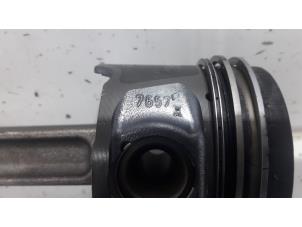 Piston d'un Renault Megane III Grandtour (KZ) 1.5 dCi 110 2012
