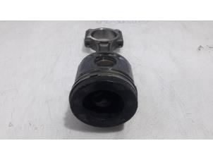 Piston d'un Renault Megane III Grandtour (KZ) 1.5 dCi 110 2012