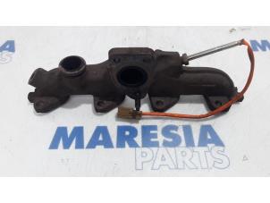 Used Exhaust manifold Renault Megane III Grandtour (KZ) 1.5 dCi 110 Price € 75,00 Margin scheme offered by Maresia Parts