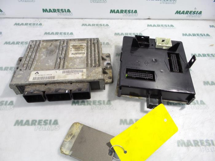 Used Engine management computer Renault Laguna II (BG) 1.8 16V Price € 210,00 Margin scheme offered by Maresia Parts