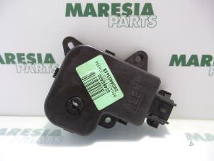Used Heater valve motor Renault Laguna II (BG) 1.8 16V Price € 25,00 Margin scheme offered by Maresia Parts