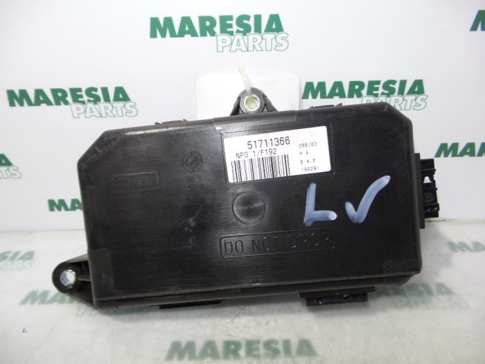 Usagé Ordinateur divers Fiat Stilo (192A/B) 1.9 JTD 80 5-Drs. Prix € 35,00 Règlement à la marge proposé par Maresia Parts