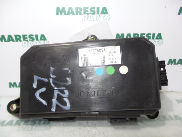 Usagé Ordinateur divers Fiat Stilo (192A/B) 1.9 JTD 80 5-Drs. Prix € 35,00 Règlement à la marge proposé par Maresia Parts