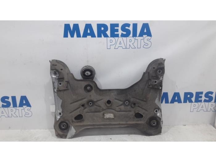 Begagnade Underram Renault Trafic (1FL/2FL/3FL/4FL) 1.6 dCi 115 Pris € 90,75 Inklusive moms erbjuds av Maresia Parts