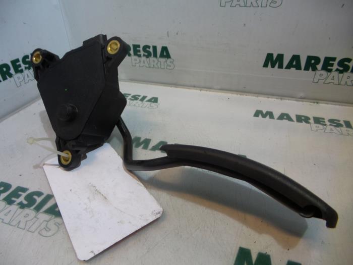Gebrauchte Gaspedalposition Sensor Renault Megane II Grandtour (KM) 1.9 dCi 120 Preis € 35,00 Margenregelung angeboten von Maresia Parts