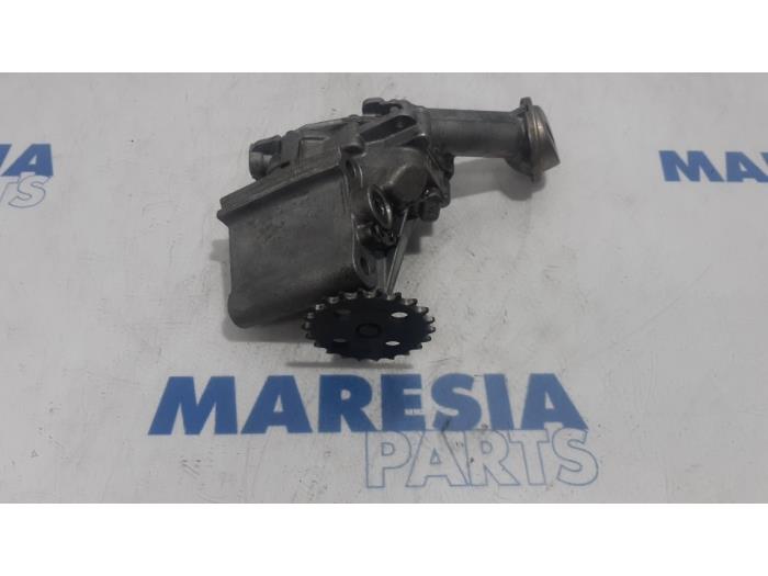 Gebrauchte Ölpumpe Renault Megane III Grandtour (KZ) 1.5 dCi 110 Preis € 50,00 Margenregelung angeboten von Maresia Parts