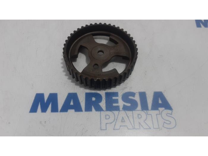 Begagnade Kamaxeldrev Peugeot Expert (G9) 2.0 HDi 120 Pris € 20,00 Marginaltabell erbjuds av Maresia Parts