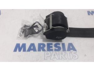Usagé Ceinture de sécurité arrière gauche Peugeot 308 SW (4E/H) 1.6 HDi 16V Prix € 50,00 Règlement à la marge proposé par Maresia Parts