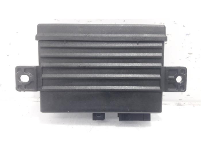 PDC Module from a Peugeot 308 SW (4E/H) 1.6 HDi 16V 2009