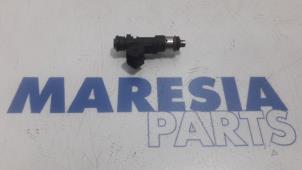 Used Injector (petrol injection) Fiat Bravo (198A) 1.4 16V Price € 25,00 Margin scheme offered by Maresia Parts