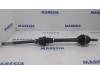Front drive shaft, right from a Peugeot 308 SW (4E/H) 1.6 HDi 16V 2009