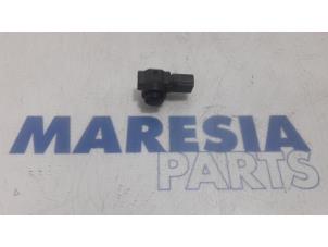 Usagé Capteur aide au stationnement Peugeot 308 (L3/L8/LB/LH/LP) 1.2 12V e-THP PureTech 130 Prix € 19,00 Règlement à la marge proposé par Maresia Parts