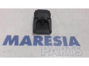 Gebrauchte Kamera Vorderseite Peugeot 308 (L3/L8/LB/LH/LP) 1.2 12V e-THP PureTech 130 Preis € 210,00 Margenregelung angeboten von Maresia Parts