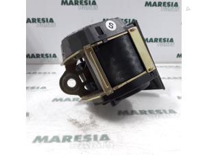 Używane Pas bezpieczenstwa lewy tyl Lancia Ypsilon (840) 1.2 LE,LS Cena € 25,00 Procedura marży oferowane przez Maresia Parts