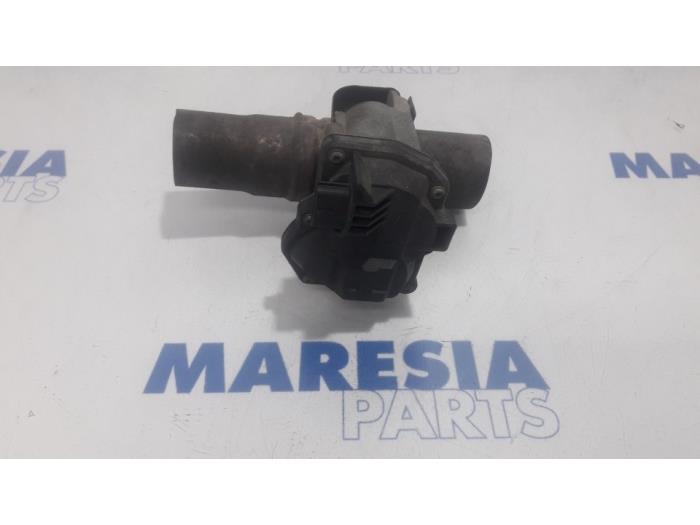 EGR valve Renault Trafic 1.6 dCi 115 147100789R R9M408