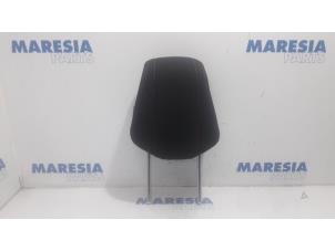 Used Headrest Peugeot 308 (L3/L8/LB/LH/LP) 1.2 12V e-THP PureTech 130 Price € 75,00 Margin scheme offered by Maresia Parts