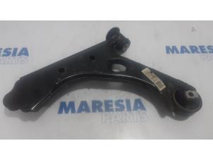 Used Front lower wishbone, right Fiat Punto Evo (199) 1.3 JTD Multijet 85 16V Price € 25,00 Margin scheme offered by Maresia Parts