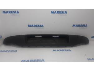 Used Rear bumper component, central Fiat Punto Evo (199) 1.3 JTD Multijet 85 16V Price € 25,00 Margin scheme offered by Maresia Parts