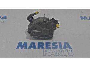 Used Vacuum pump (diesel) Citroen C4 Picasso (3D/3E) 1.6 e-HDi 115 Price € 35,00 Margin scheme offered by Maresia Parts