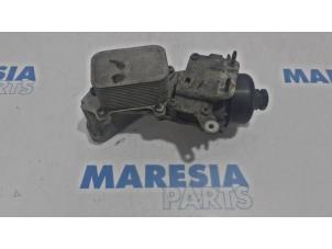 Usagé Support filtre à huile Citroen C4 Picasso (3D/3E) 1.6 e-HDi 115 Prix € 50,00 Règlement à la marge proposé par Maresia Parts