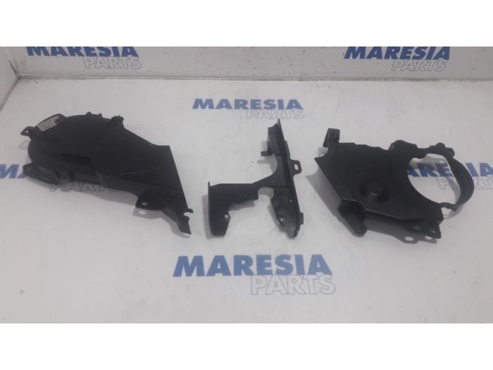 Gebrauchte Kettenkasten Deckel Peugeot Expert (G9) 2.0 HDi 120 Preis € 36,30 Mit Mehrwertsteuer angeboten von Maresia Parts