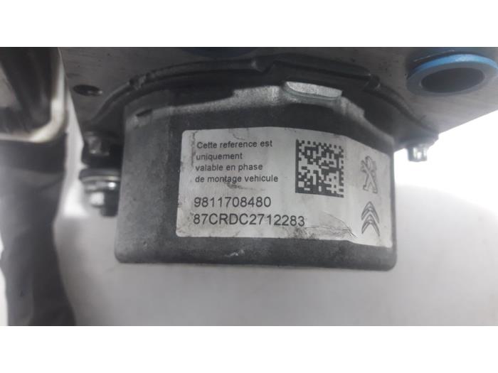 Pompe ABS d'un Peugeot 308 SW (L4/L9/LC/LJ/LR) 1.6 BlueHDi 120 2015