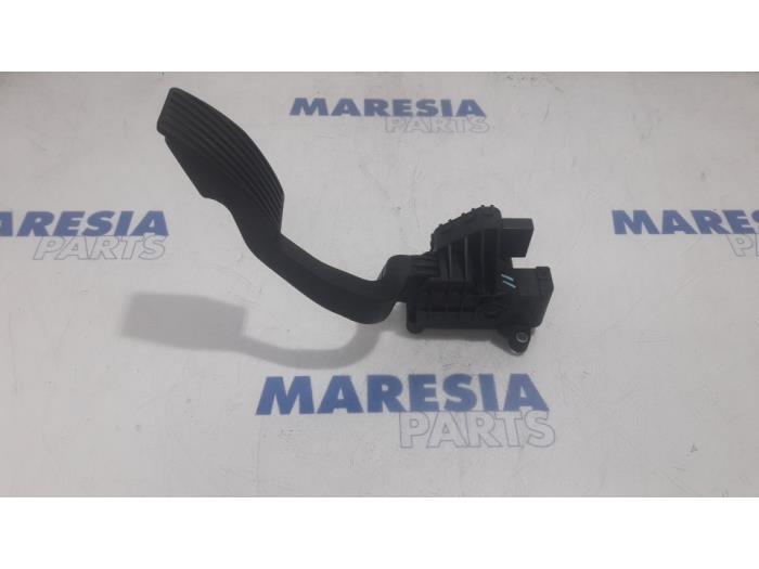 Begagnade Gaspedalsensor Fiat Punto III (199) 1.3 JTD Multijet 85 16V Pris € 15,00 Marginaltabell erbjuds av Maresia Parts