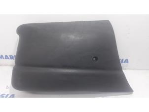 Used Rear bumper component, left Renault Master III (FD/HD) 2.5 dCi 16V Price € 35,00 Margin scheme offered by Maresia Parts
