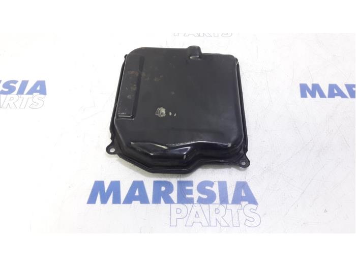 Gearbox cover from a Renault Scénic I (JA) 2.0 16V 2001