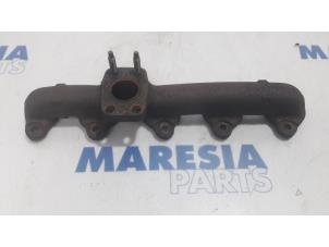 Used Exhaust manifold Peugeot 308 SW (L4/L9/LC/LJ/LR) 1.6 BlueHDi 120 Price € 24,95 Margin scheme offered by Maresia Parts