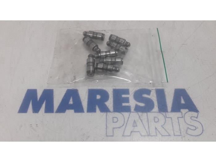 Gebrauchte Ventilstößel Peugeot 308 SW (L4/L9/LC/LJ/LR) 1.6 BlueHDi 120 Preis € 25,00 Margenregelung angeboten von Maresia Parts