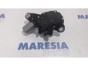 Used Rear wiper motor Renault Megane III Grandtour (KZ) 1.5 dCi 110 Price € 30,00 Margin scheme offered by Maresia Parts