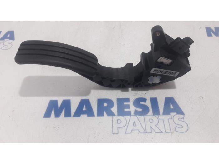 Gebrauchte Gaspedalposition Sensor Renault Megane III Grandtour (KZ) 1.5 dCi 110 Preis € 45,00 Margenregelung angeboten von Maresia Parts