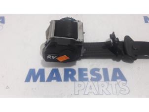 Used Front seatbelt, right Alfa Romeo 159 (939AX) 2.2 JTS 16V Price € 40,00 Margin scheme offered by Maresia Parts