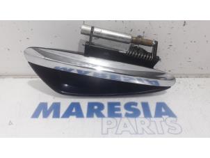 Used Rear door handle 4-door, right Alfa Romeo 159 (939AX) 2.2 JTS 16V Price € 35,00 Margin scheme offered by Maresia Parts