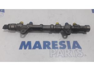 Used Fuel injector nozzle Fiat Doblo Cargo (263) 1.3 D Multijet Price € 127,05 Inclusive VAT offered by Maresia Parts