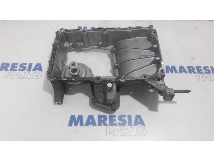 Gebrauchte Ölwanne Peugeot 208 I (CA/CC/CK/CL) 1.2 Vti 12V PureTech 82 Preis € 49,00 Margenregelung angeboten von Maresia Parts