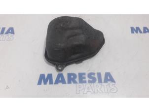 Used Gearbox cover Peugeot 206 SW (2E/K) 1.6 16V Price € 35,00 Margin scheme offered by Maresia Parts